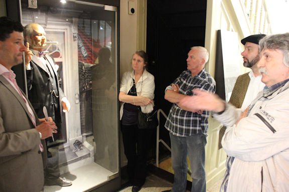 eyewitness museum uitleg door Wim Seelane