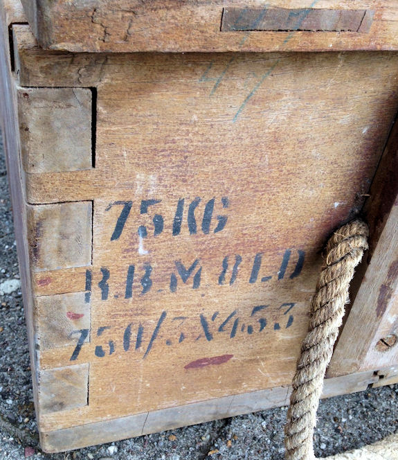 detail Nederlandse kist 575