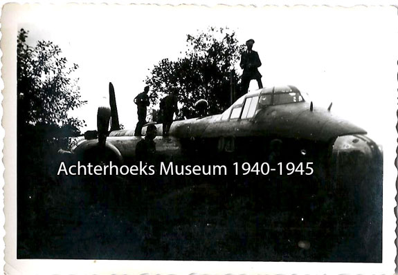 short-stirling-cockpit-met-tekst