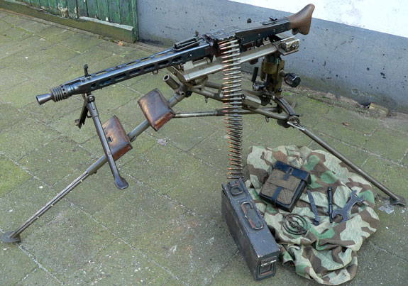 MG42_op_affuit_1