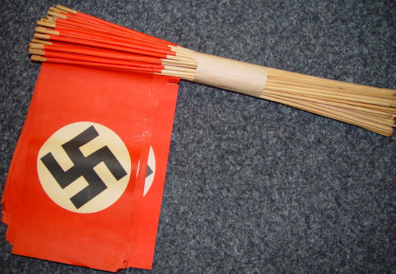 swastika_vlag_papier_undel_bew